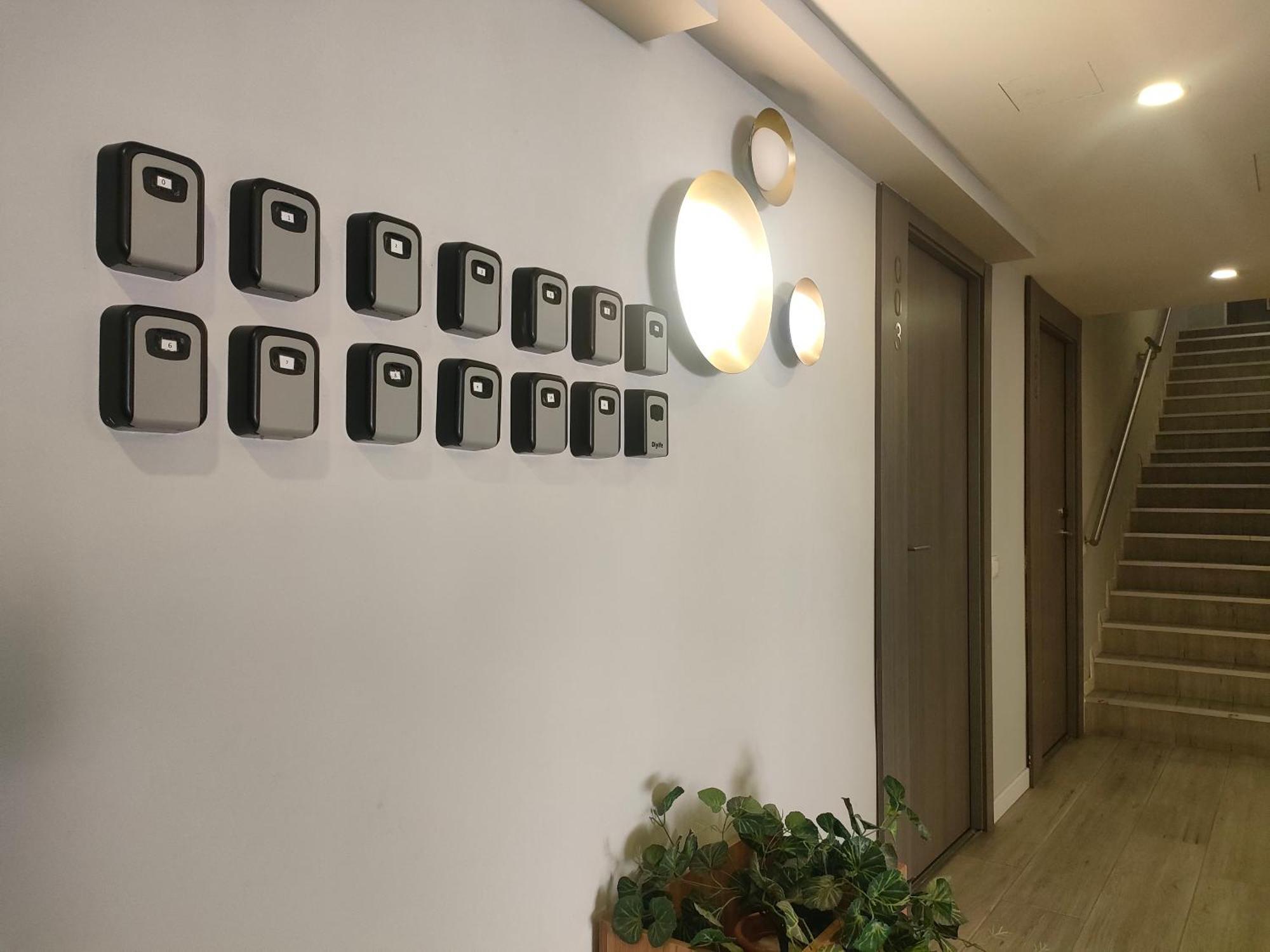 Boutique Urban Madrid Genovaアパートホテル エクステリア 写真