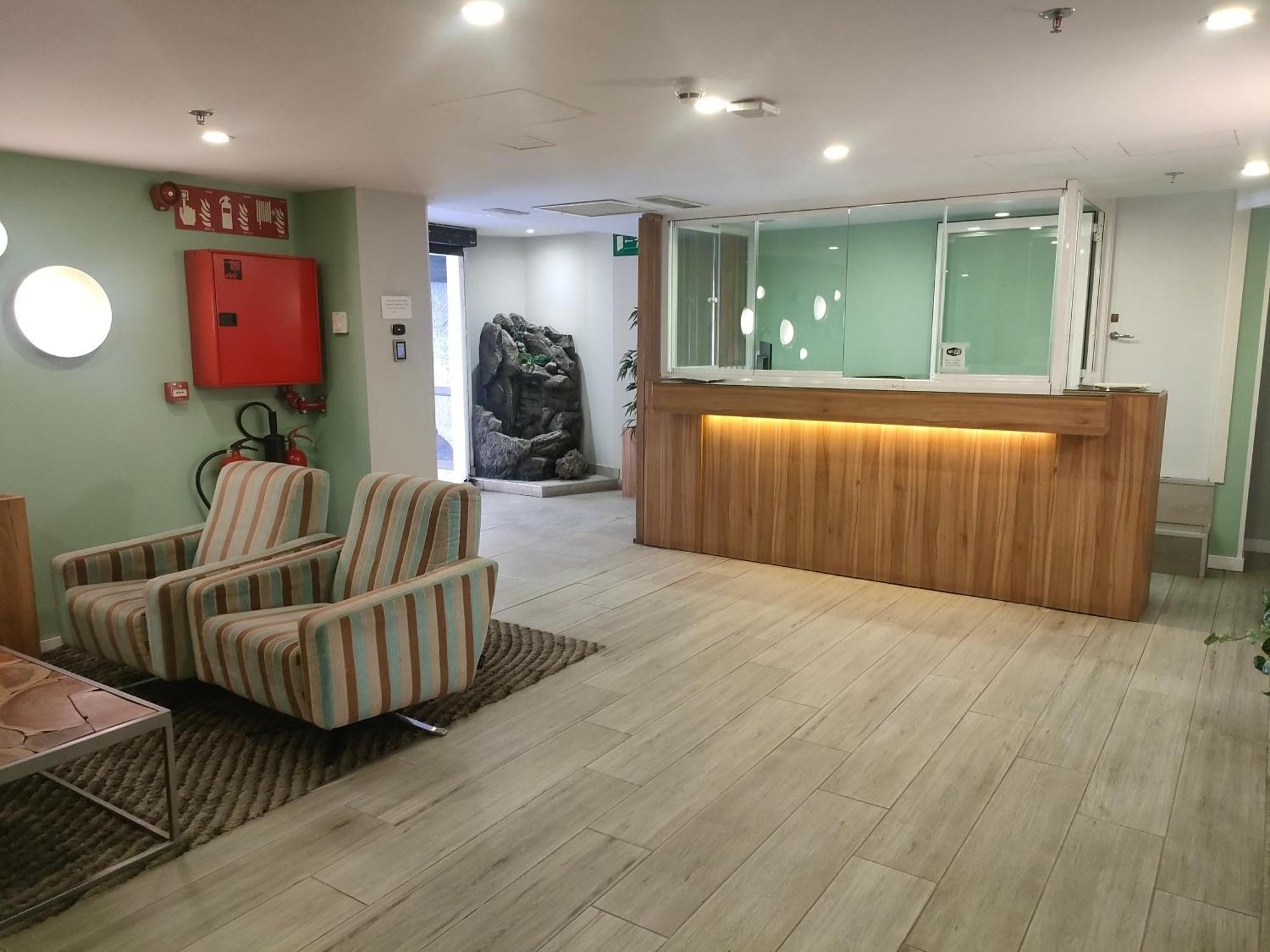 Boutique Urban Madrid Genovaアパートホテル エクステリア 写真