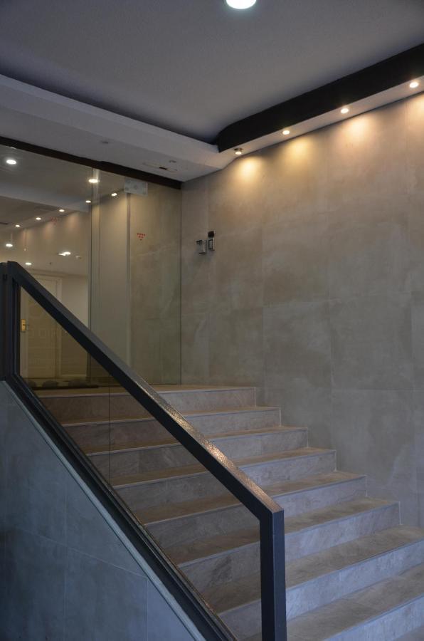 Boutique Urban Madrid Genovaアパートホテル エクステリア 写真