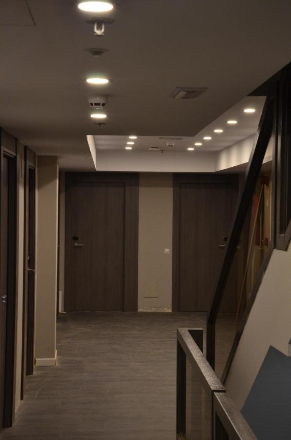 Boutique Urban Madrid Genovaアパートホテル エクステリア 写真